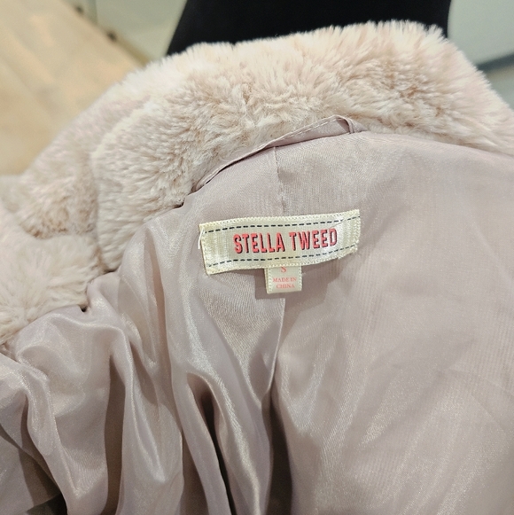 Stella Tweed Plush Hooded Teddy Jacket in Light Beige- FURR - Picture 4 of 4